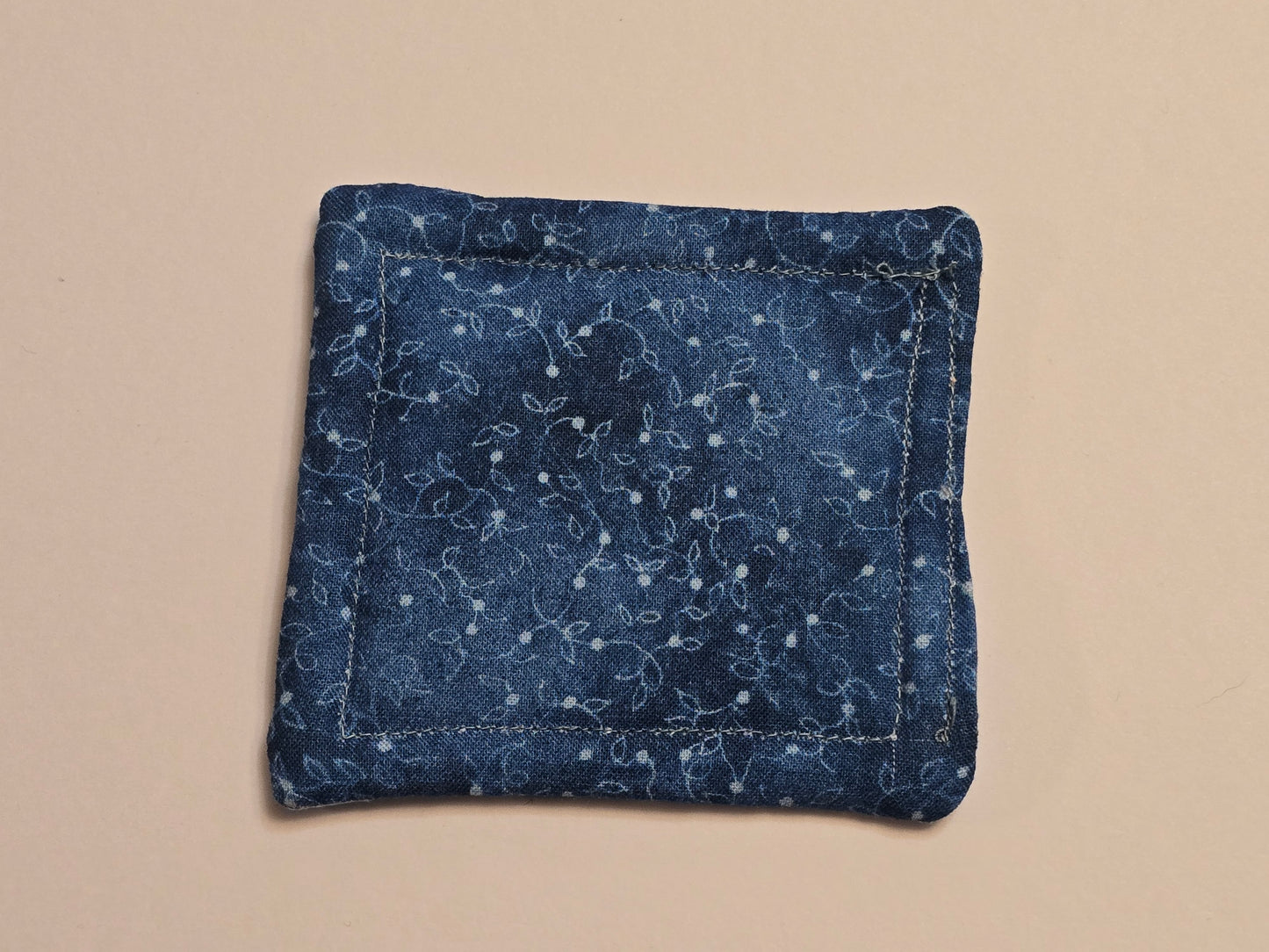 Coaster-Christmas pinecone and blue leaf/dark blue