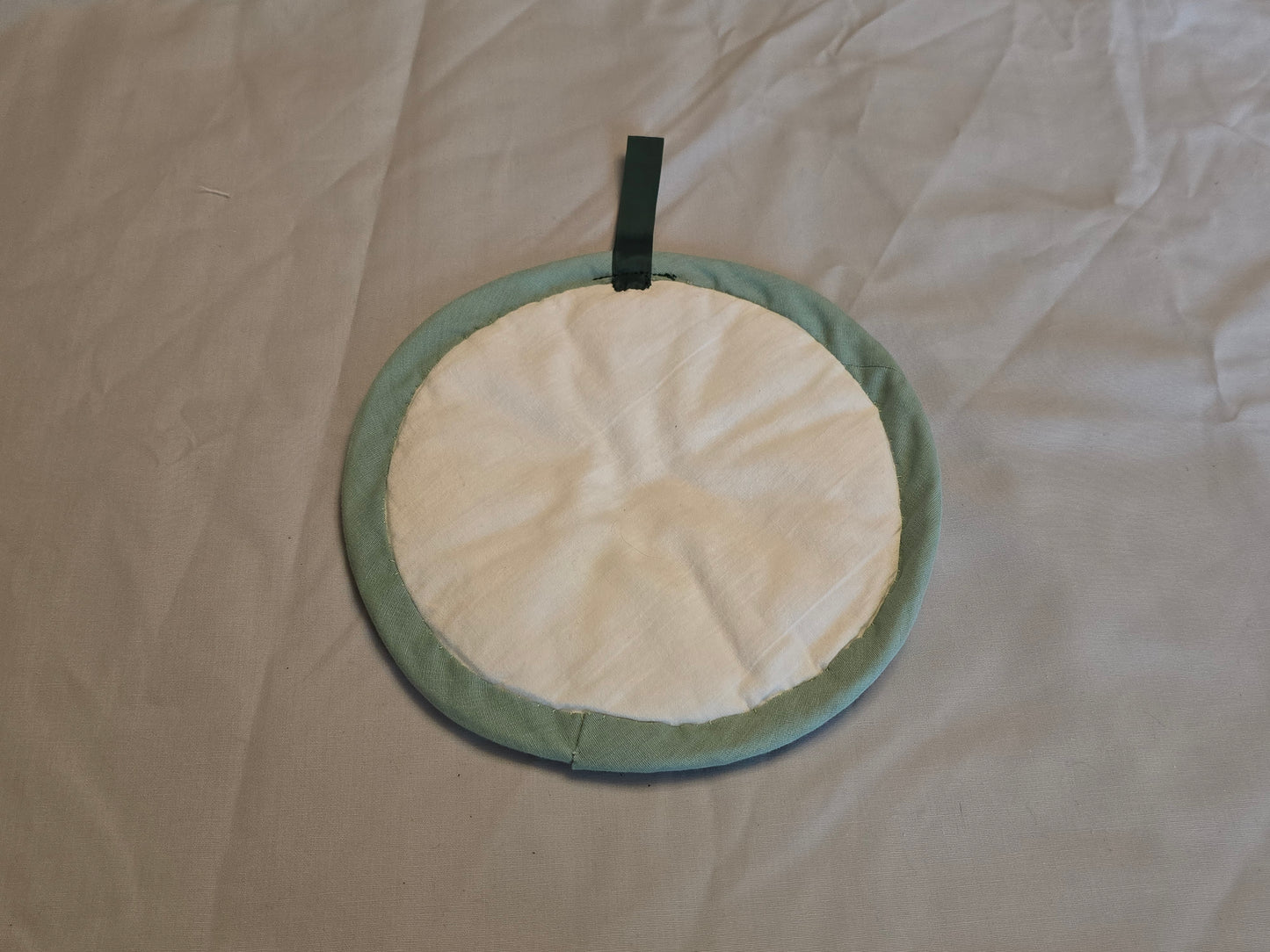 Round Pot Holder-green folded star with tan