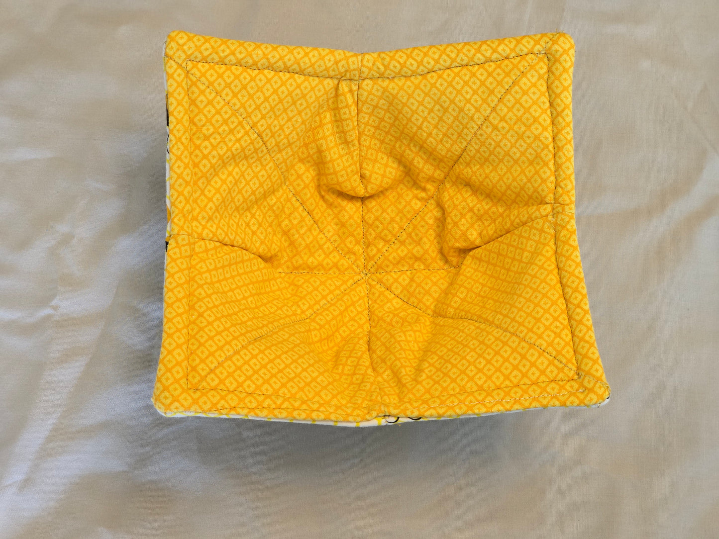 Microwavable Cozy Bowl-Honey comb Bees