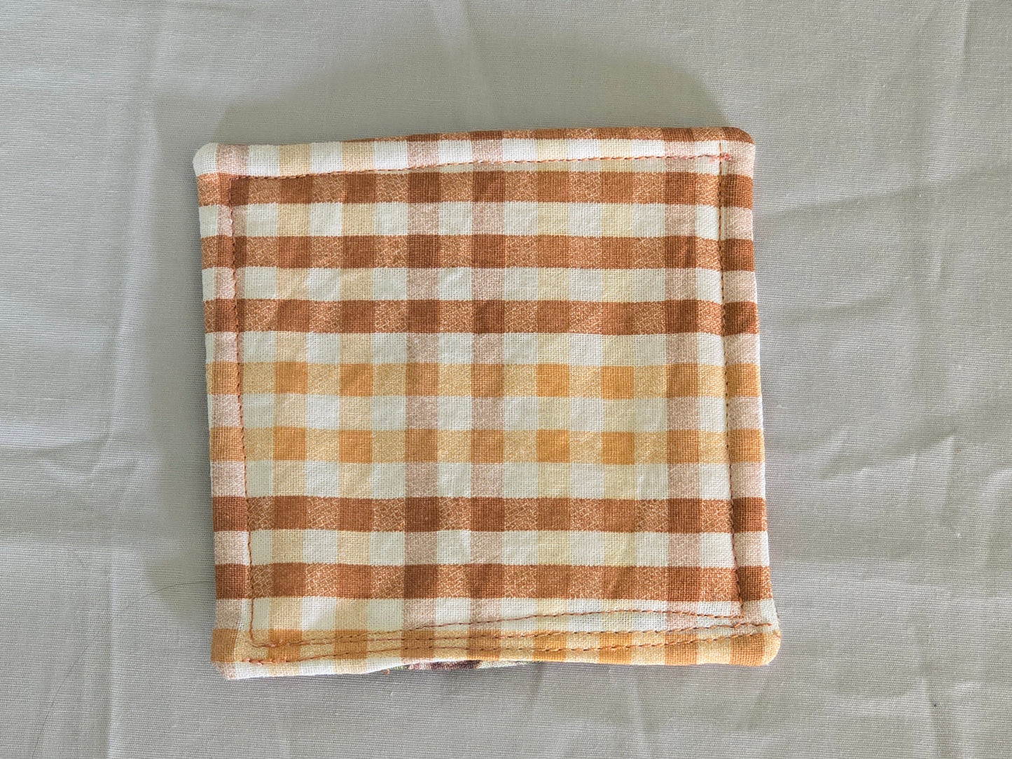 Coaster - Fall pumpkins with Brown plaid