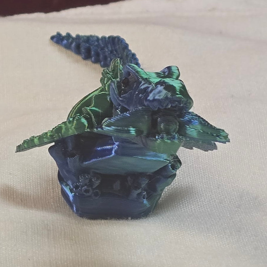 Flexi Skeleton Mosasaurus and Squid Snack and Stand