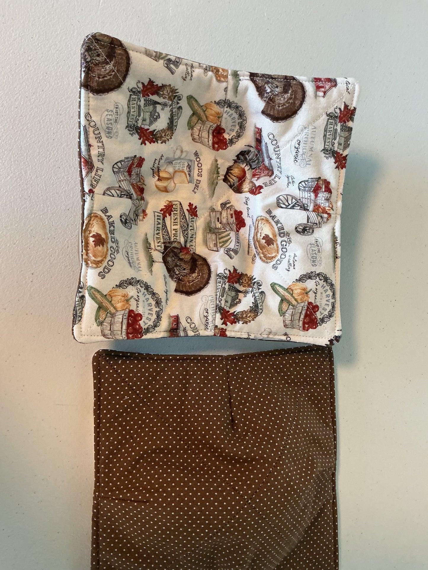 Plate cozy-country life