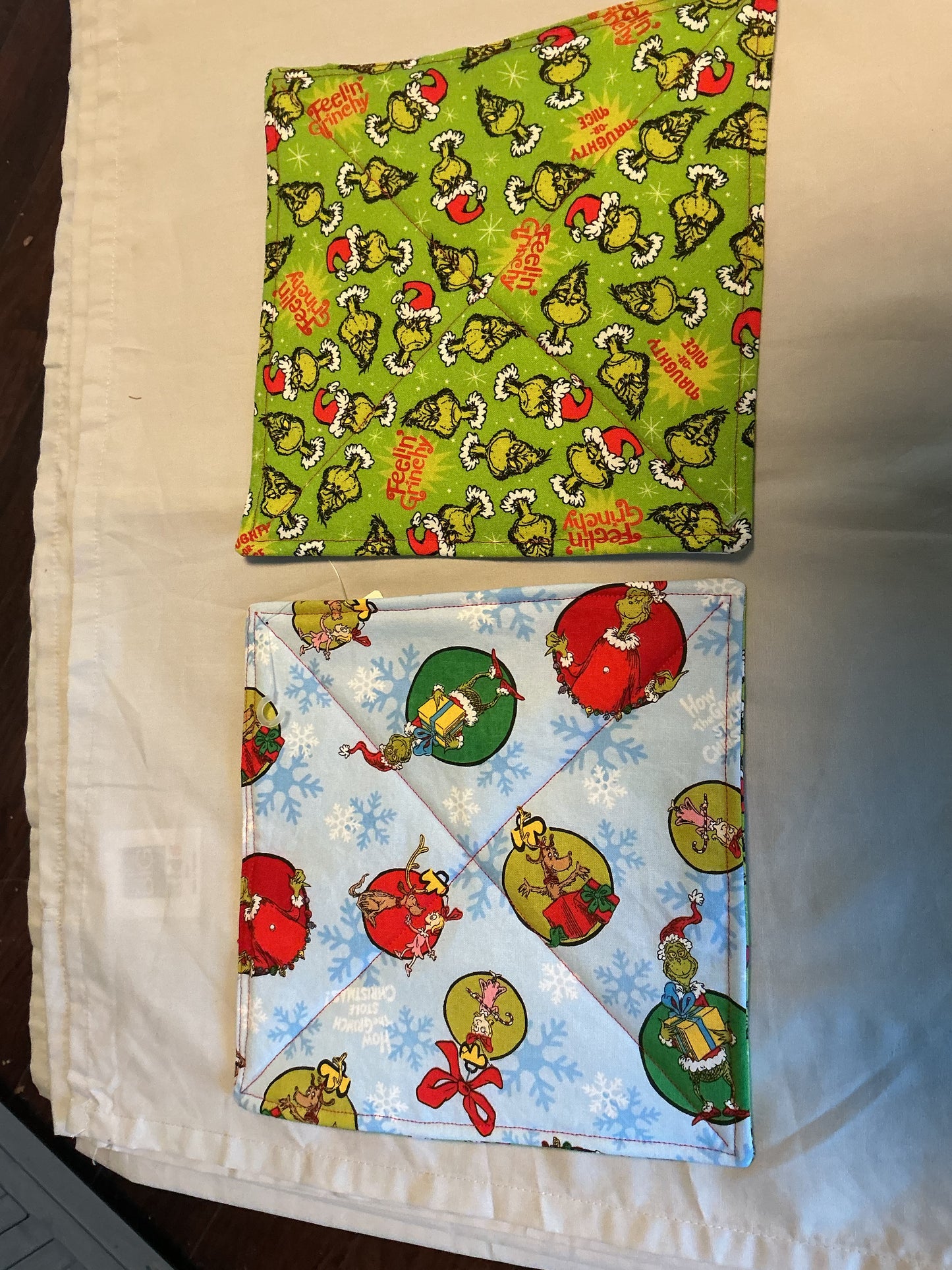 Pot-Holder-Grinch and friends/feelin Grinchy