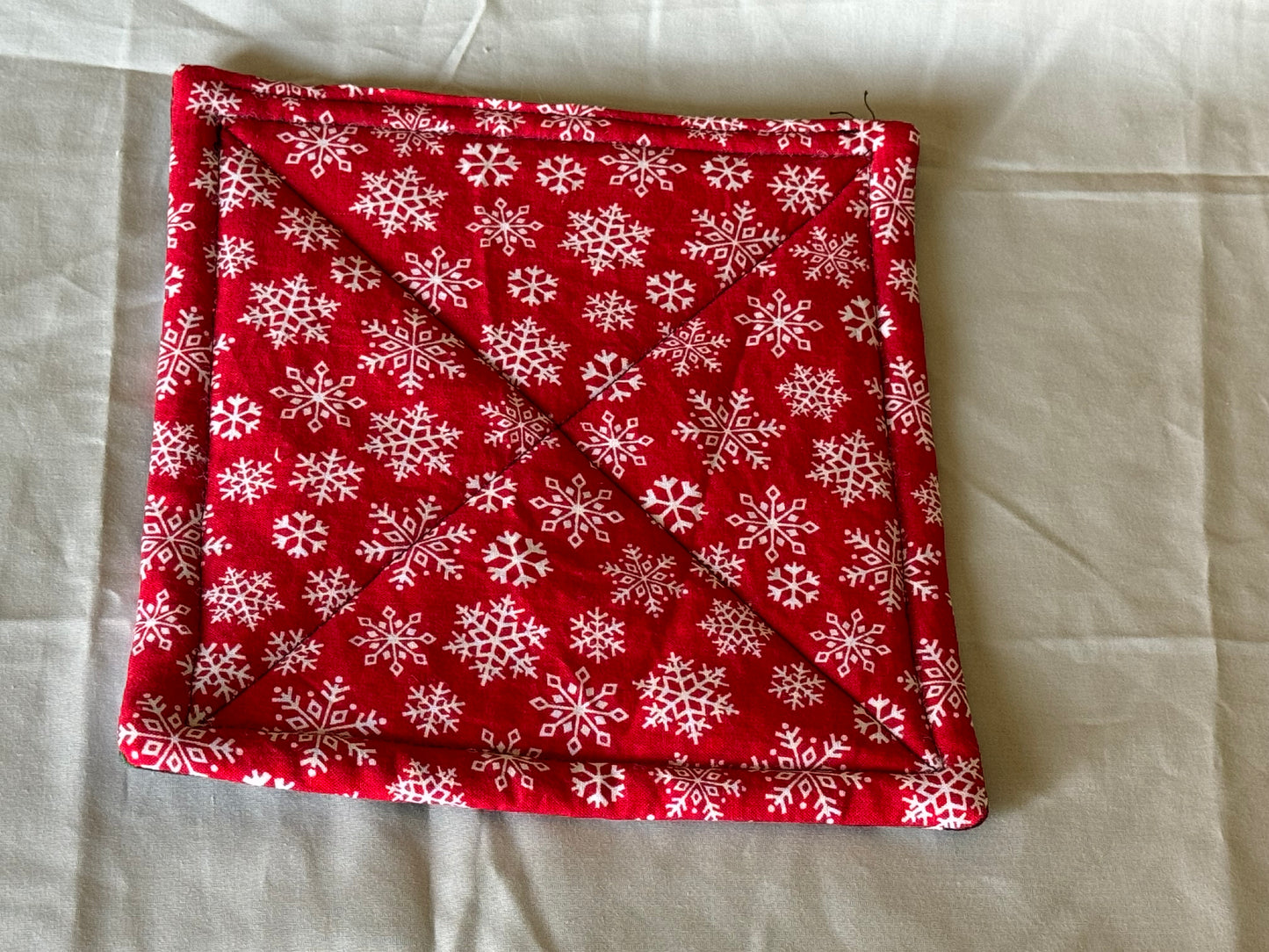 Pot Holder-Christmas Gnomes-white snowflake-red