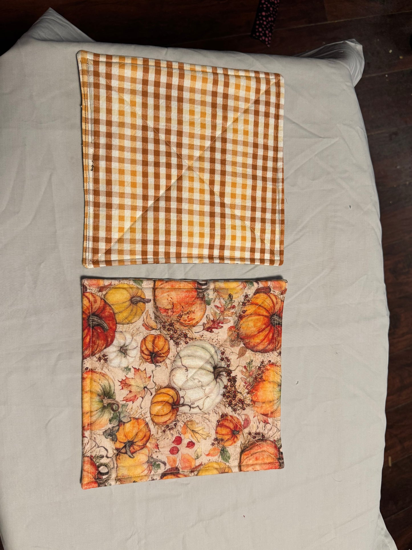 Pot-Holder-Fall pumpkin/brown and gold plaid
