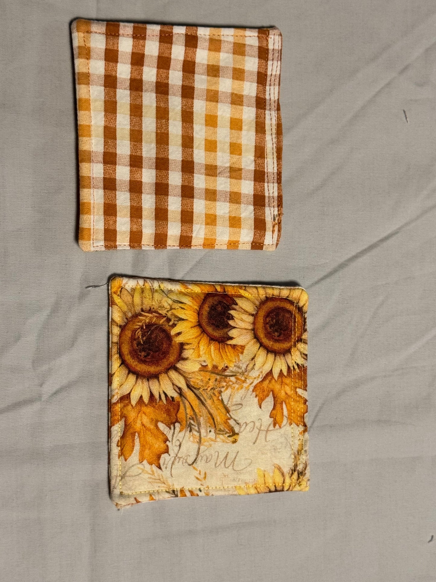 Coaster-sunflowers/brown and gold plaid