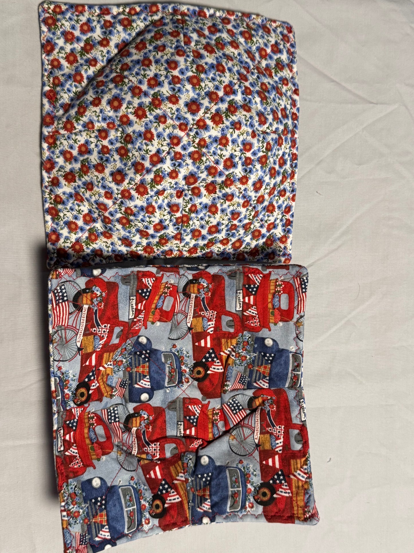 Plate Cozy-4th of July trucks/red-white-blue flowers
