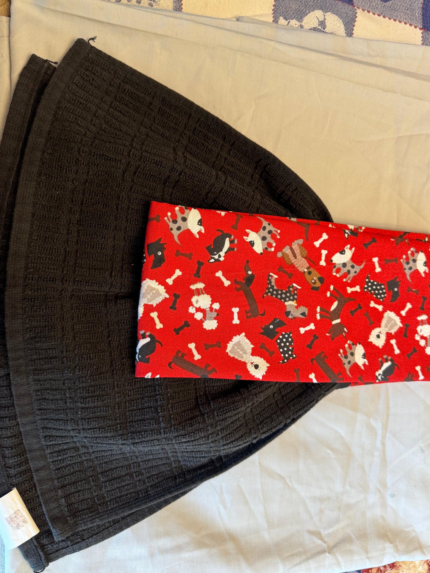 Towel scarf-red and black puppies