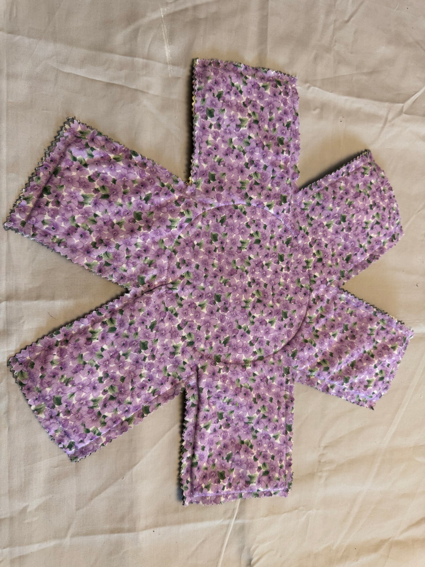 Kitchenware protector grow flowers