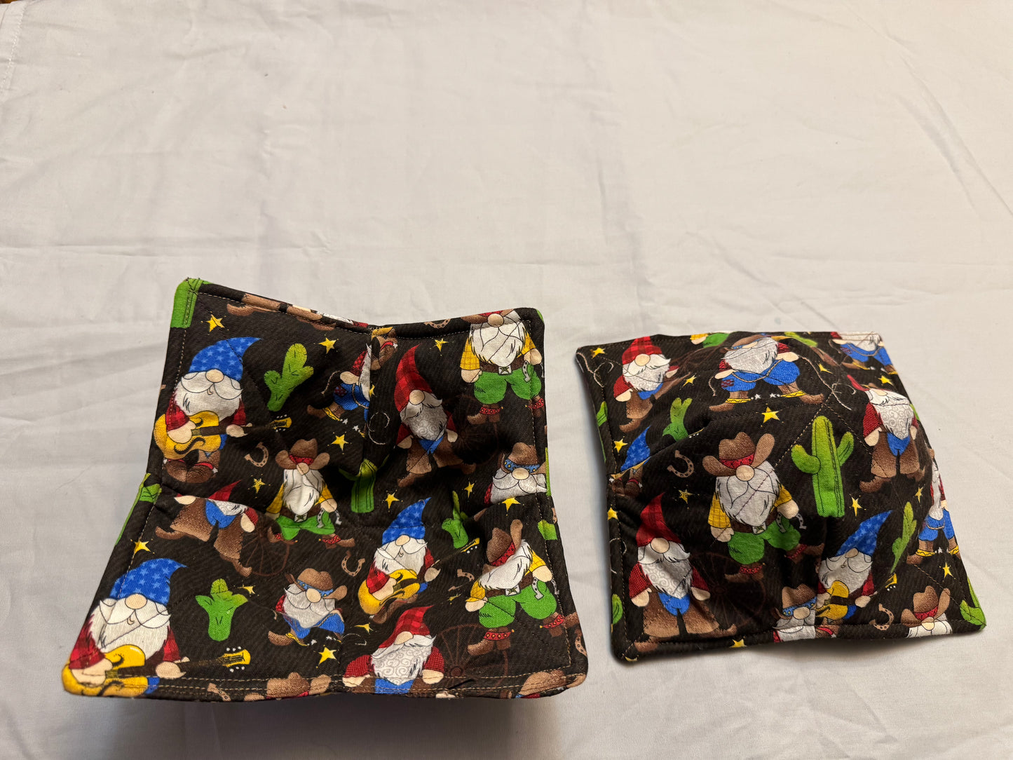 Cozy bowl-Cowboy gnomes double sided
