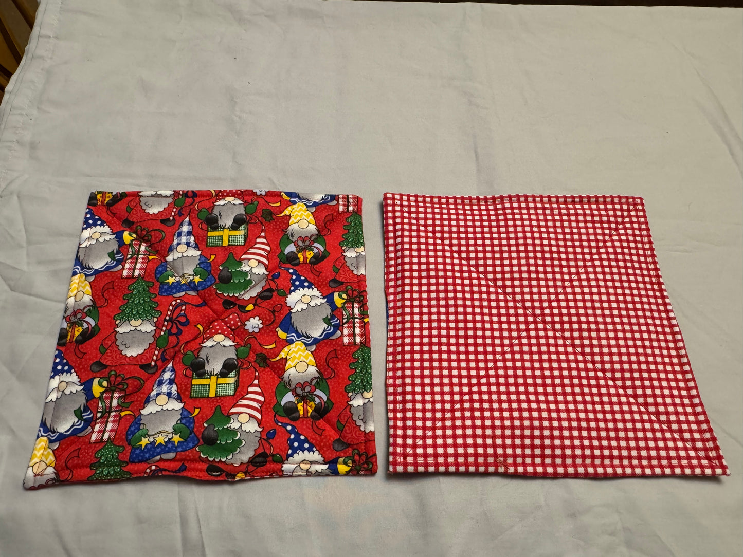Pot holder christmas gnome red plaid