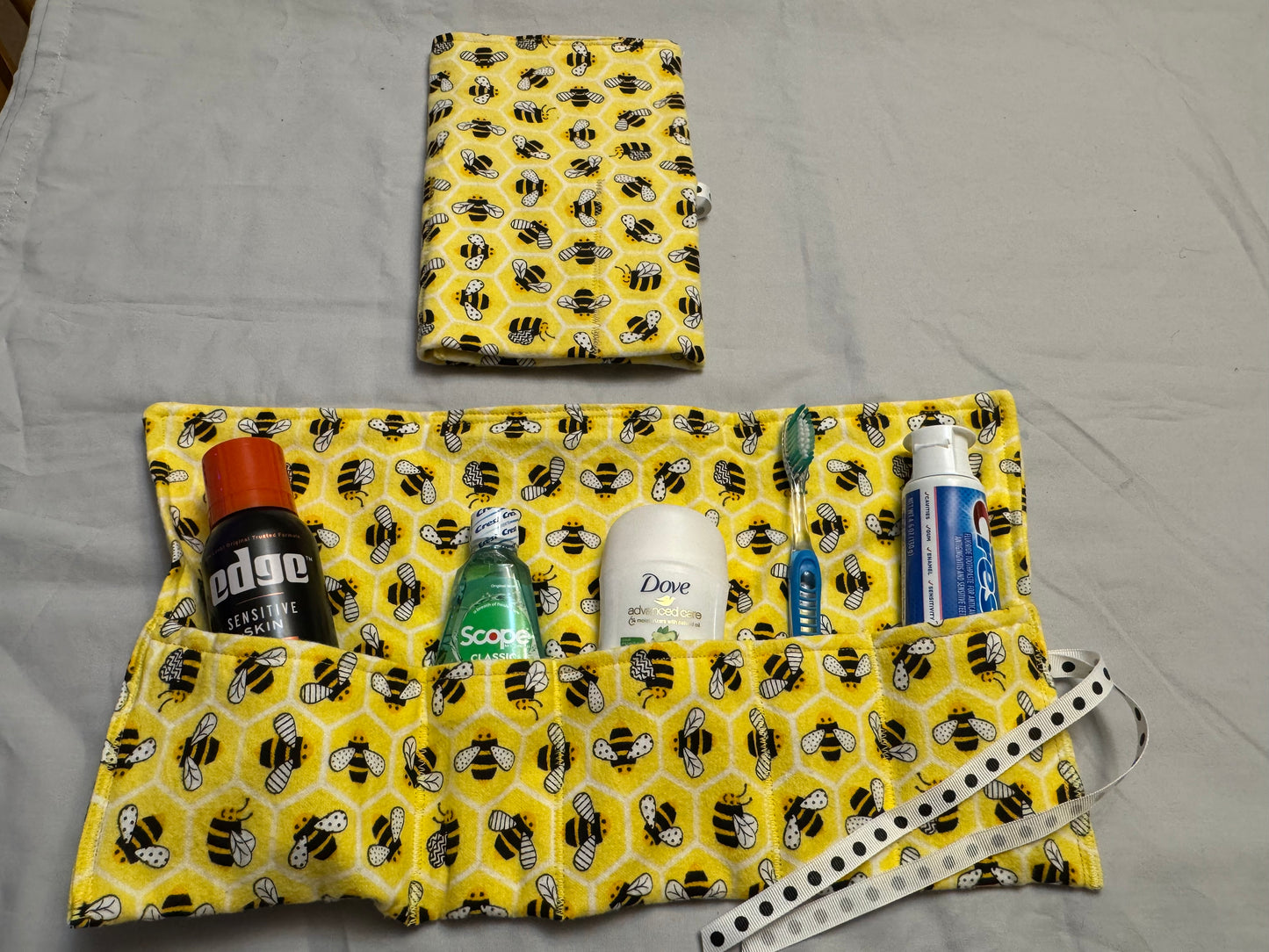 Hygiene roll up kit multi winged bees