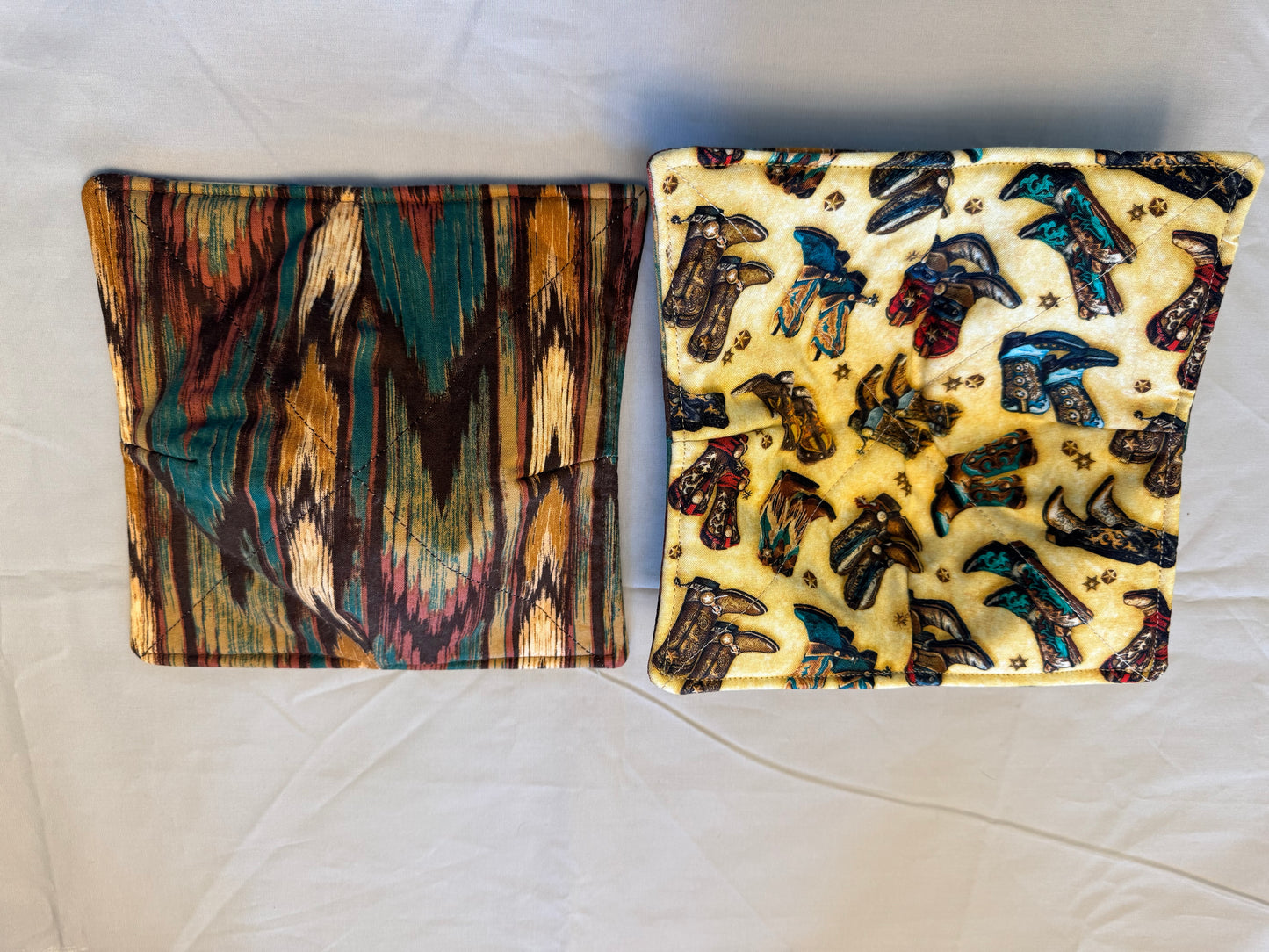 Plate cozy-small cowboy boot/aztec print