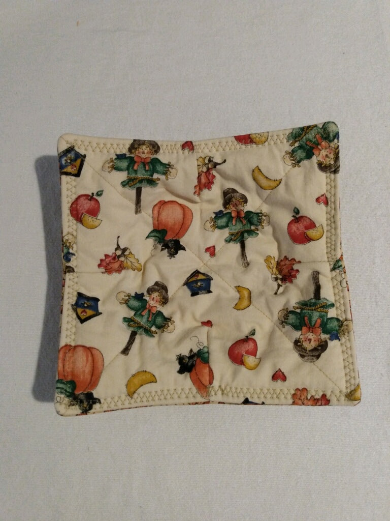 Plate Cozy - Fall Scarecrows with Mini Pumpkin Contrast