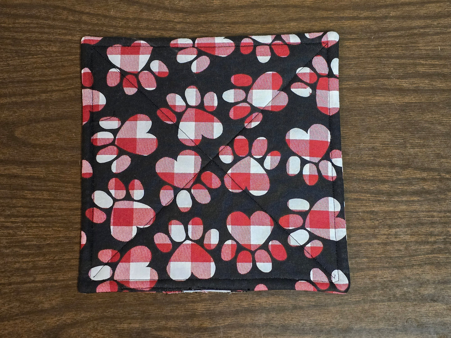 Pot-Holder-red plaid paw print