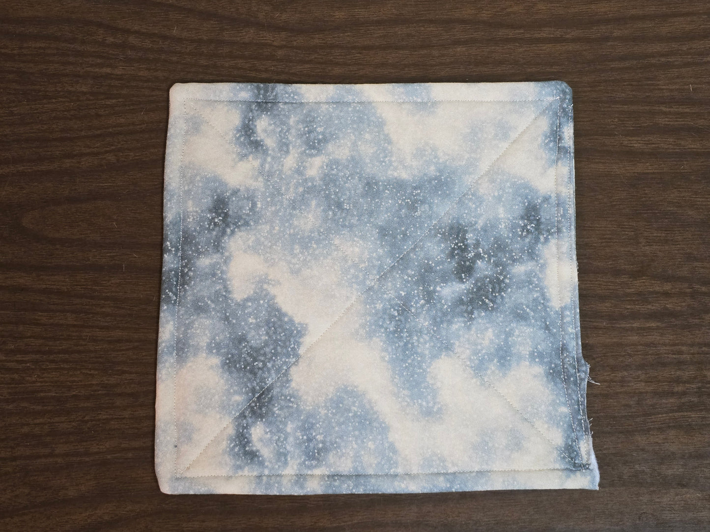 Pot-Holder-nature-blue and white splatter