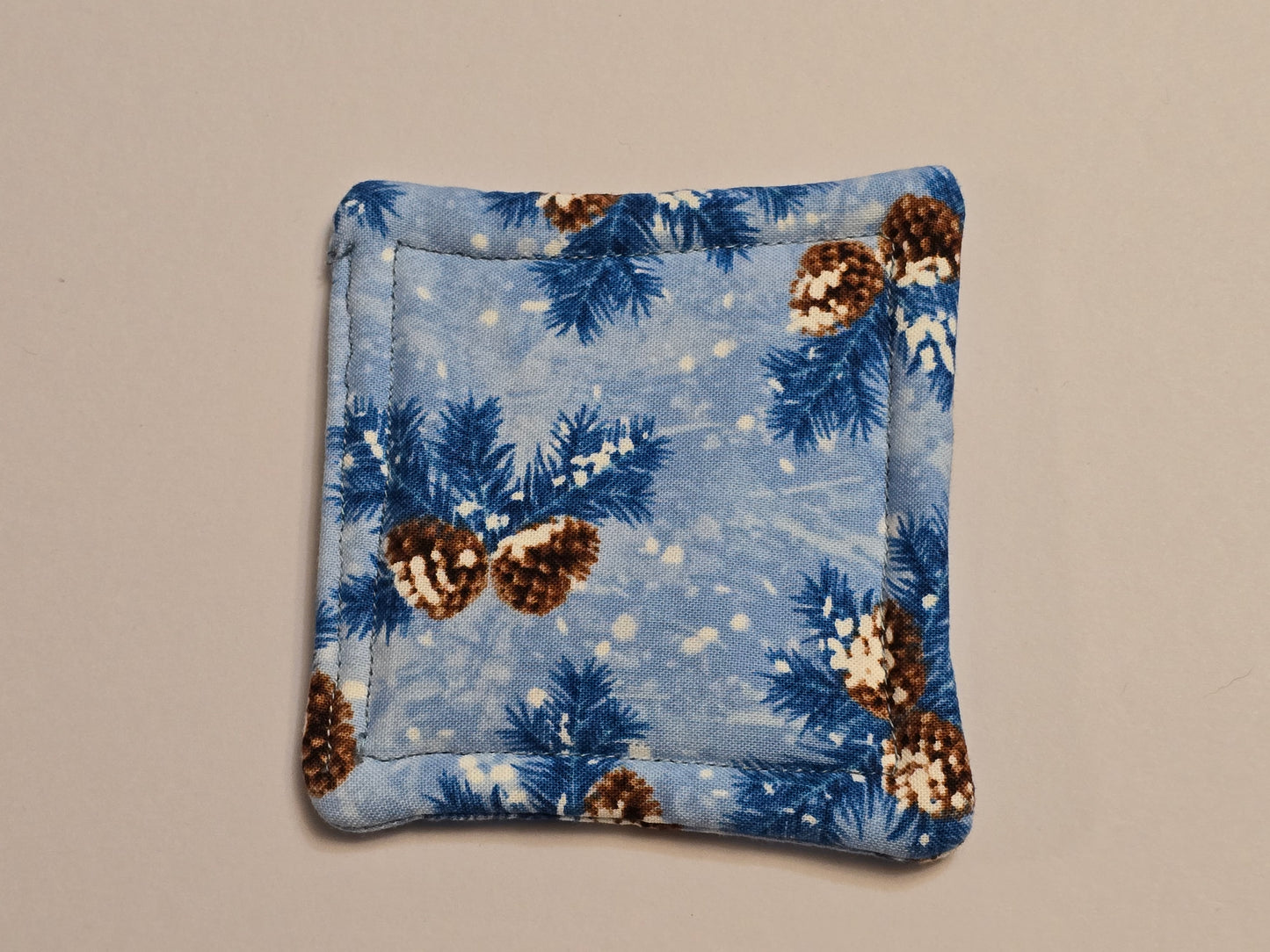 Coaster-Christmas pine cone and blue leaf/double sided