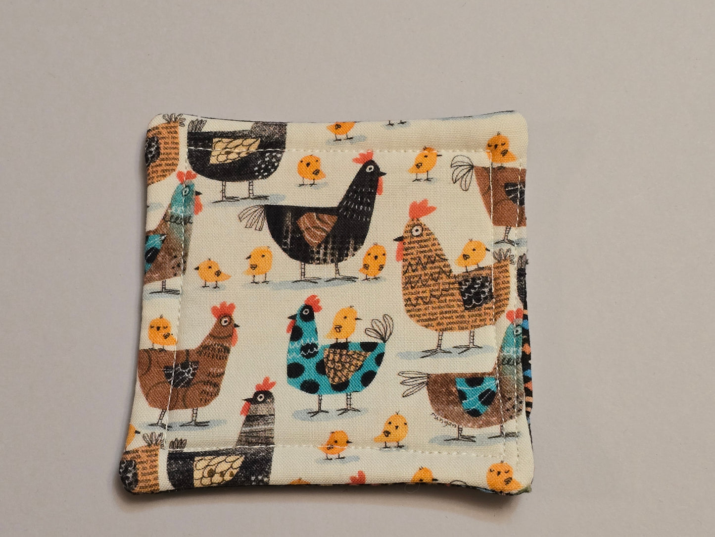 Coaster-Chicken/multi color dots