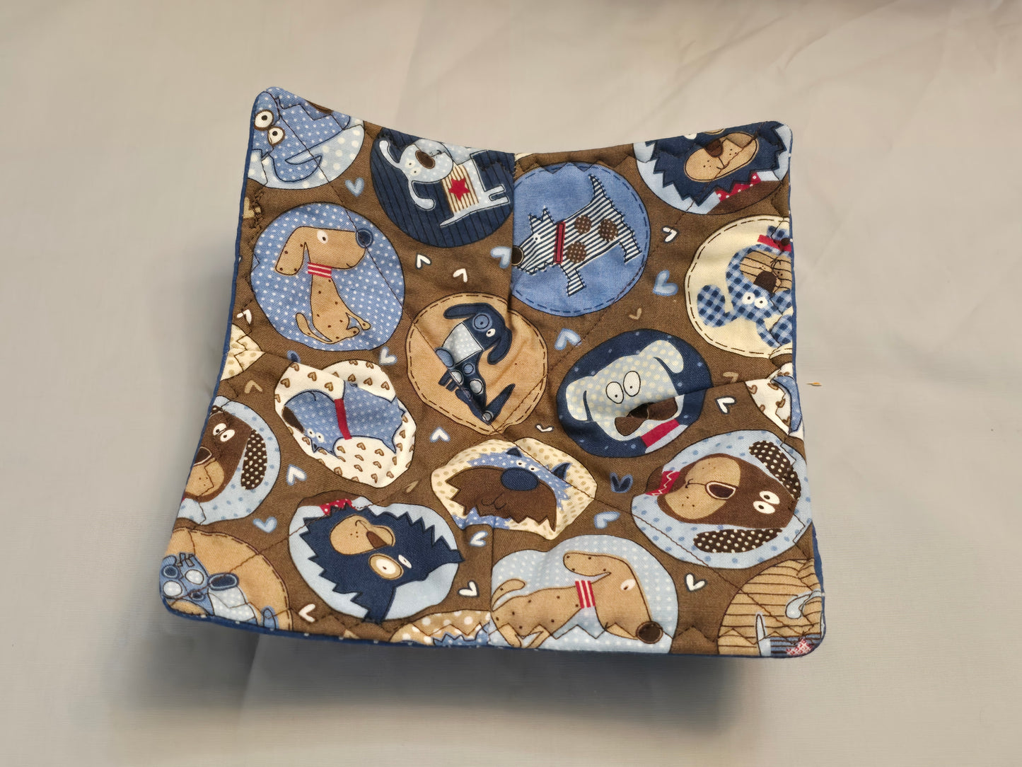 Plate Cozy-puppies with brown and blue