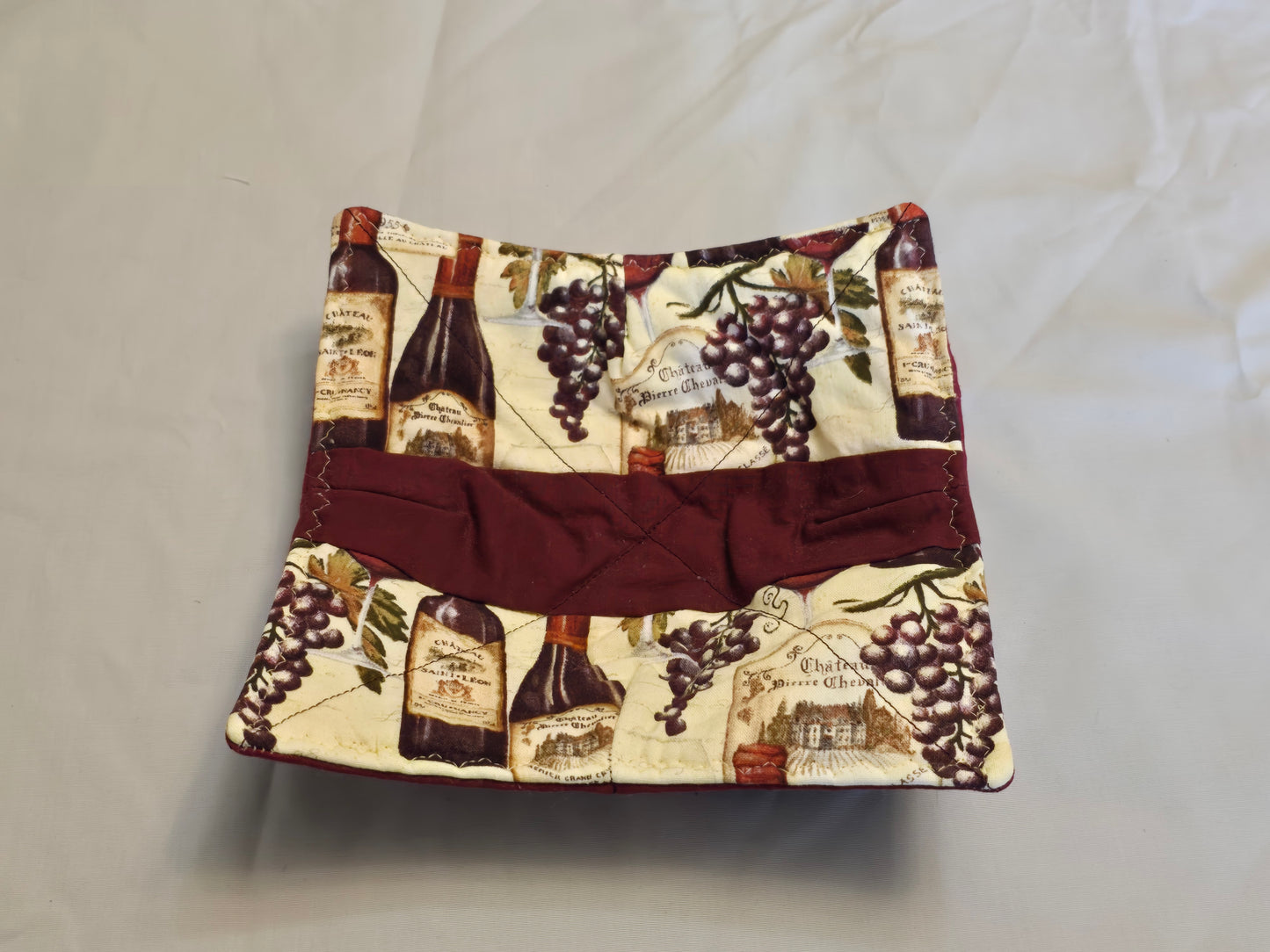 Plate Cozy-wine with maroon