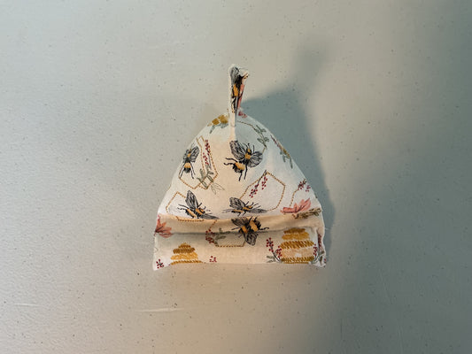 Phone/tablet holder-bees with hive