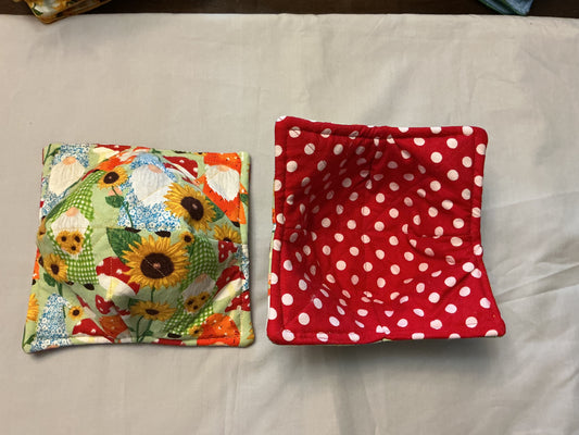 Cozy bowl-Gnomes and sunflowers/white polka dots on red