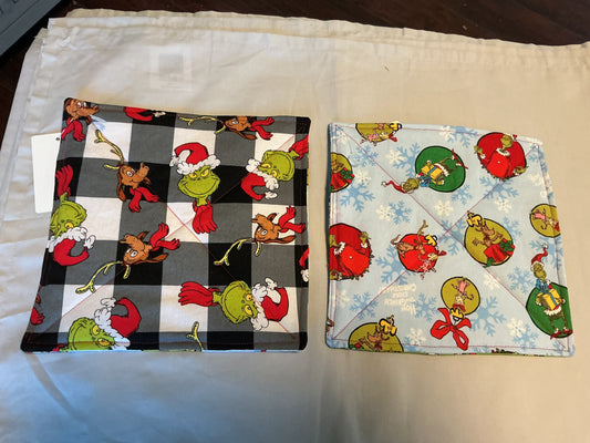 Pot-Holder-Grinch and dog/grinch and friends