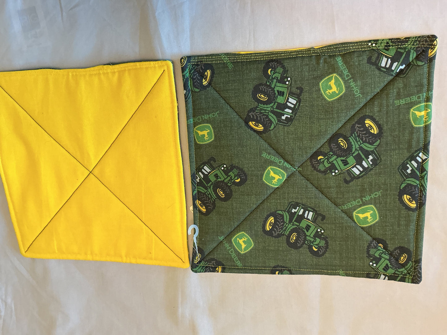 Pot holder-John Deere/yellow
