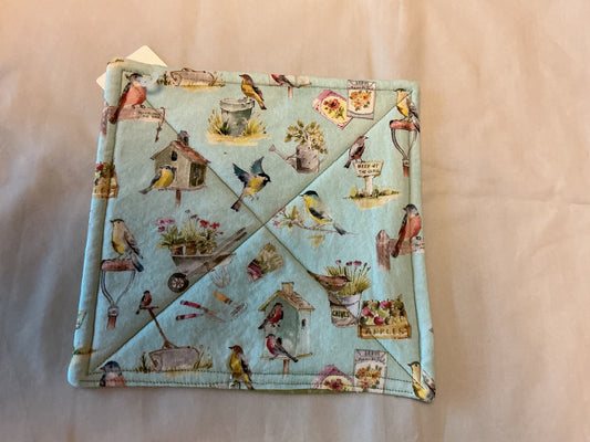 Pot holder-birds and birdhouses/green leaf
