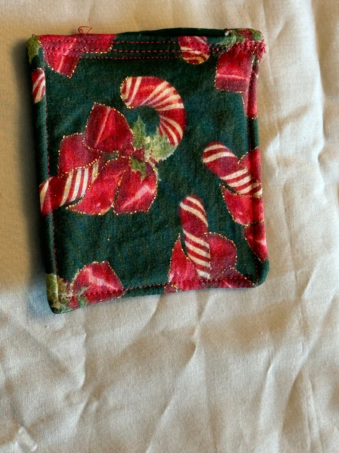 Coaster-Candy canes-gold dots
