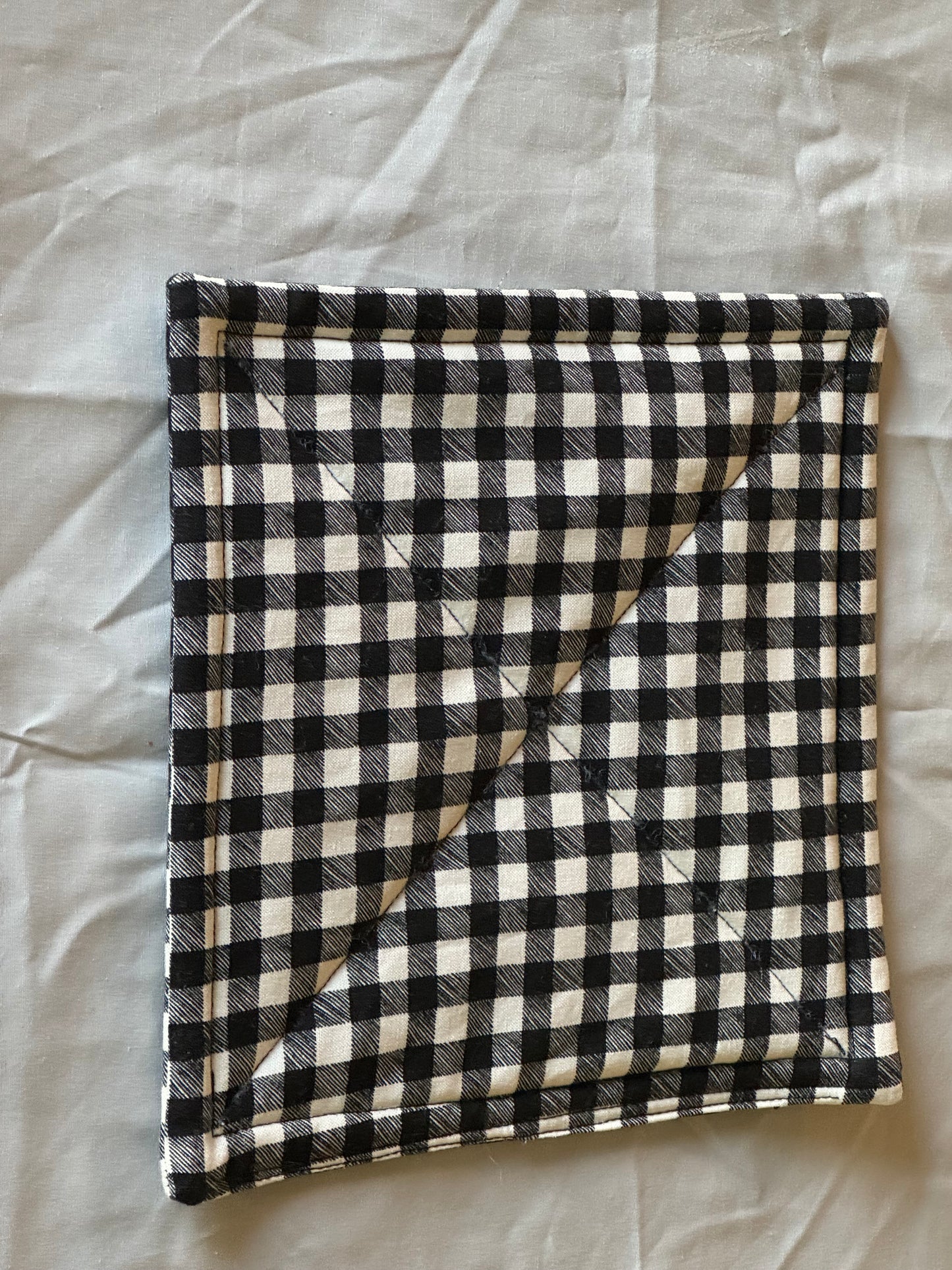 Pot Holder-Halloween black and white plaid