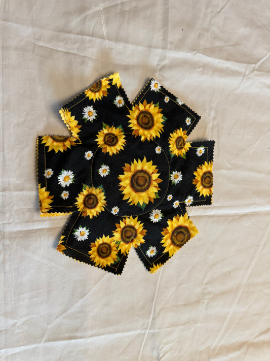 Kitchenware protector-sunflowers and daisies