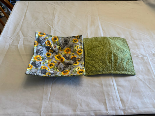 Plate cozy-chickens and sunflowers