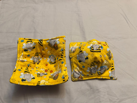 Cozy bowl-Gnome bees with flowers double sided