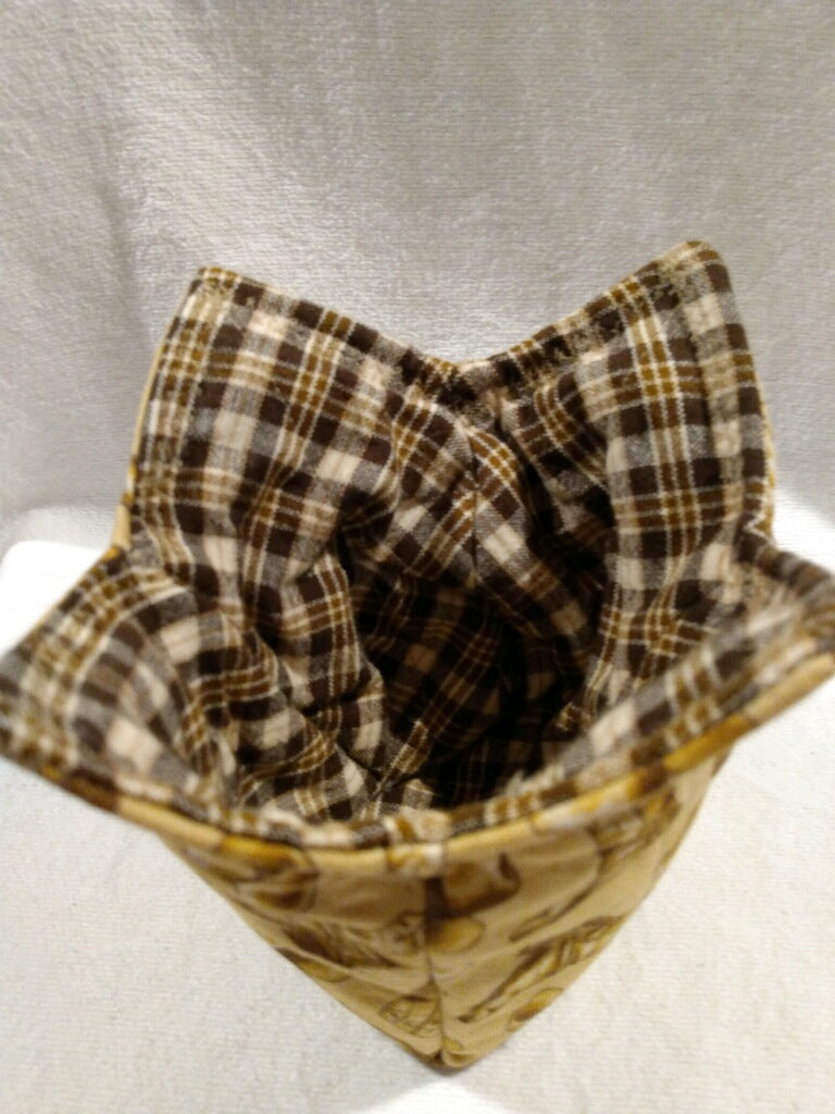 Microwavable Pint Cozy - Cowboy Boots with Plaid Contrast