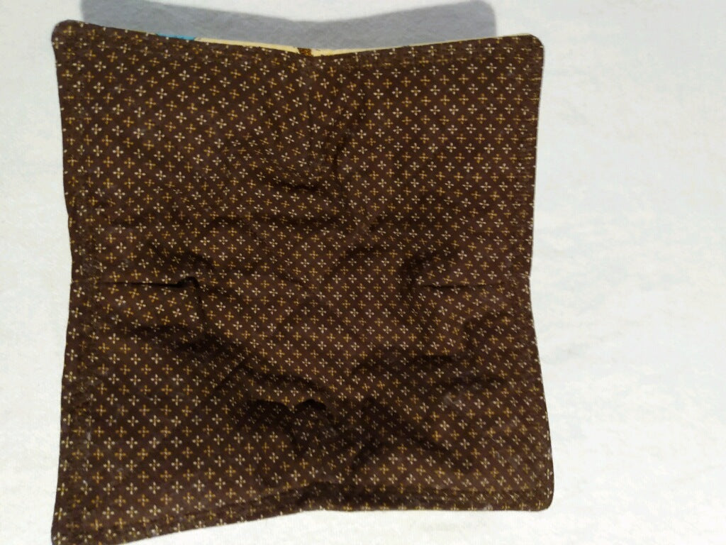 Plate Cozy - Fall Squirrel and Acorns with Brown Contrast