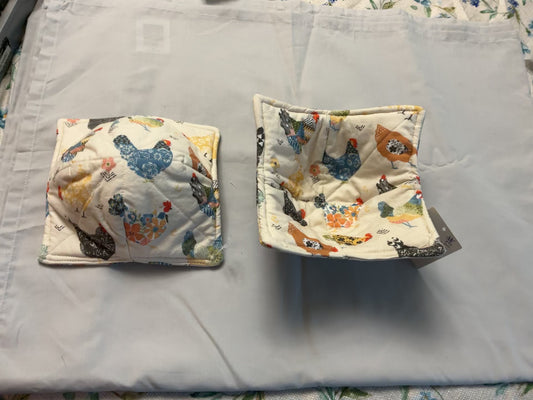 Bowl Cozy-Floral chickens/double sided