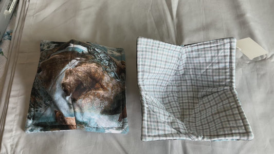 Bowl cozy-bears/blue and grey plaid