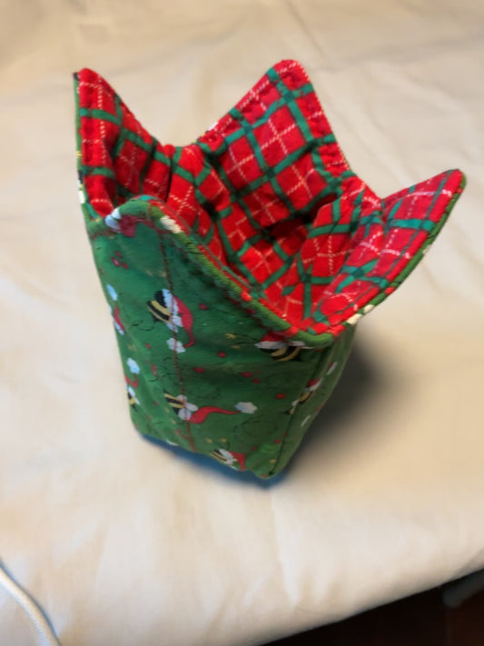 Pint Cozy-santa bee